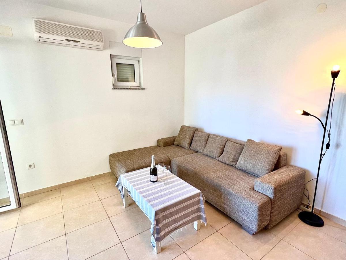 Apartment Aida Ядраново Екстериор снимка