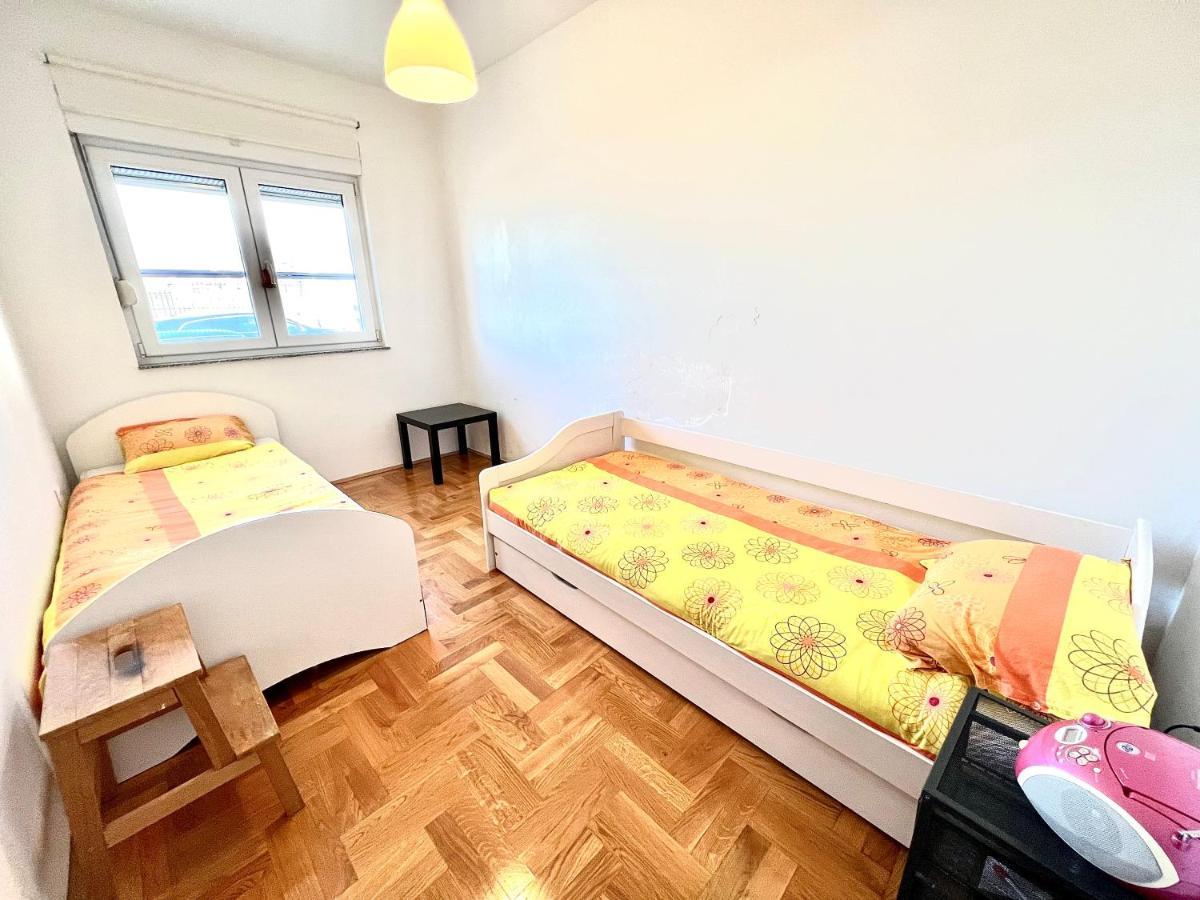 Apartment Aida Ядраново Екстериор снимка