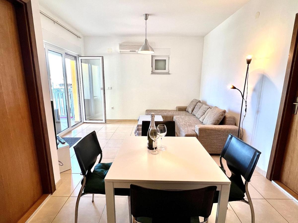 Apartment Aida Ядраново Екстериор снимка