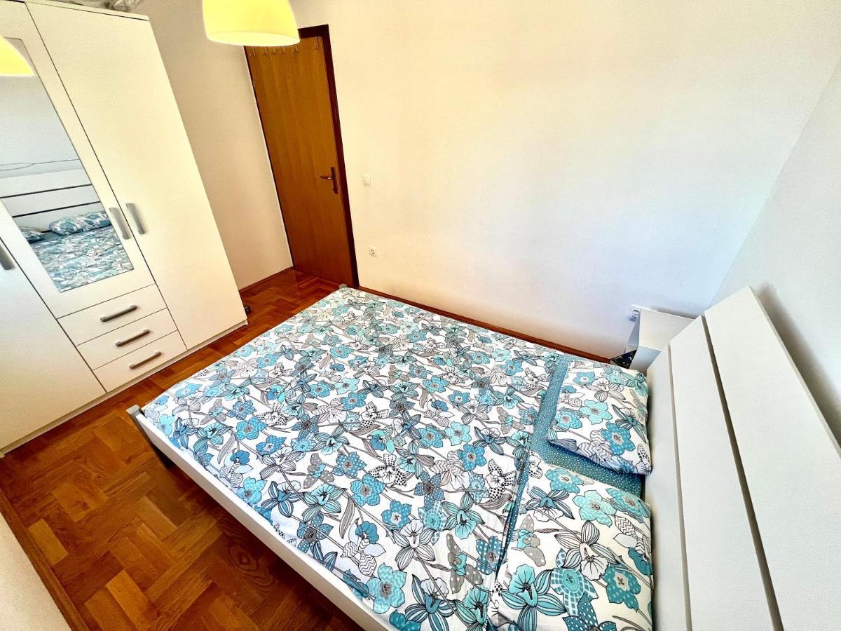 Apartment Aida Ядраново Екстериор снимка